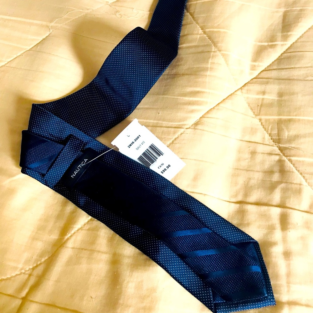 Nautica navy blue tie